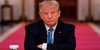 De Volta ao Poder: O Risco de um Governo Autoritário sob Trump